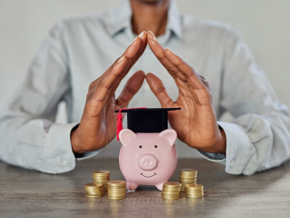 Student loan and money savings for university